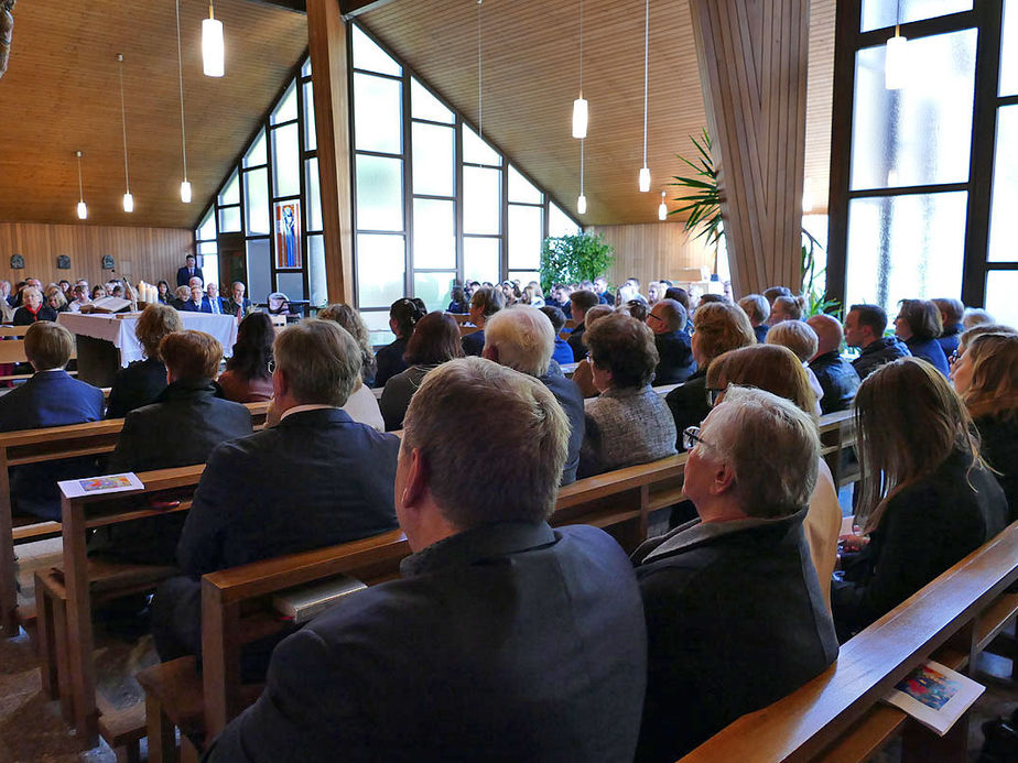 Firmung 2019 in Naumburg (Foto: Karl-Franz Thiede)